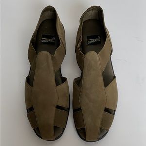 WHAT’S WHAT Olive Green Caged Leather Sandals